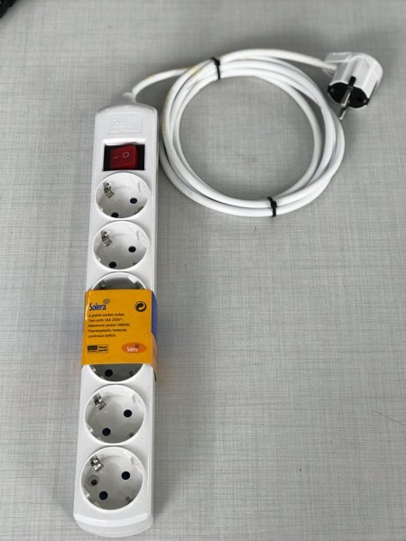 SOLERA OUTLET 6 PORT W/SWITCH CABLE 2 METER (SPAIN)